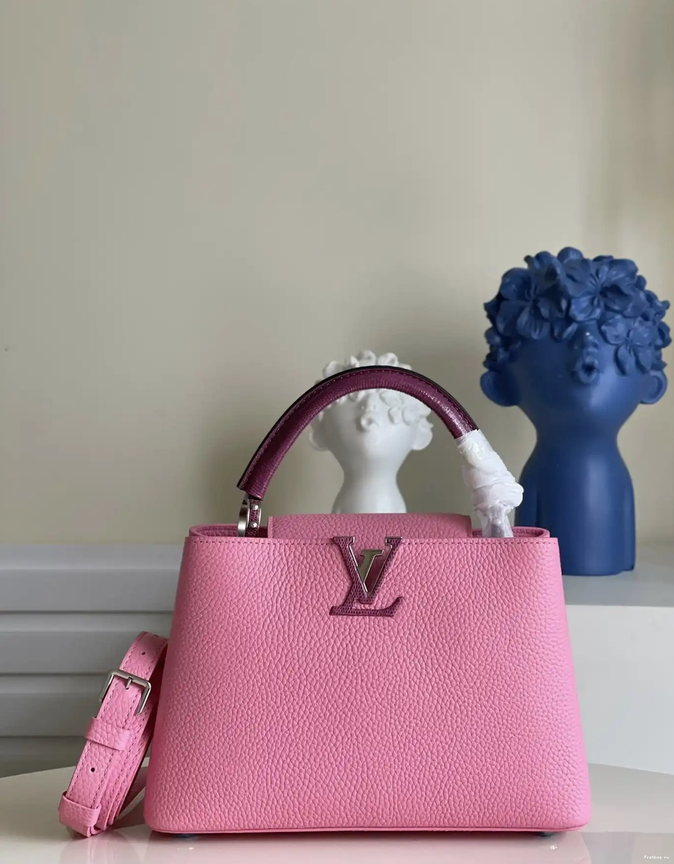 First bag ru CAPUCINES LOUIS BB VUITTON 0618